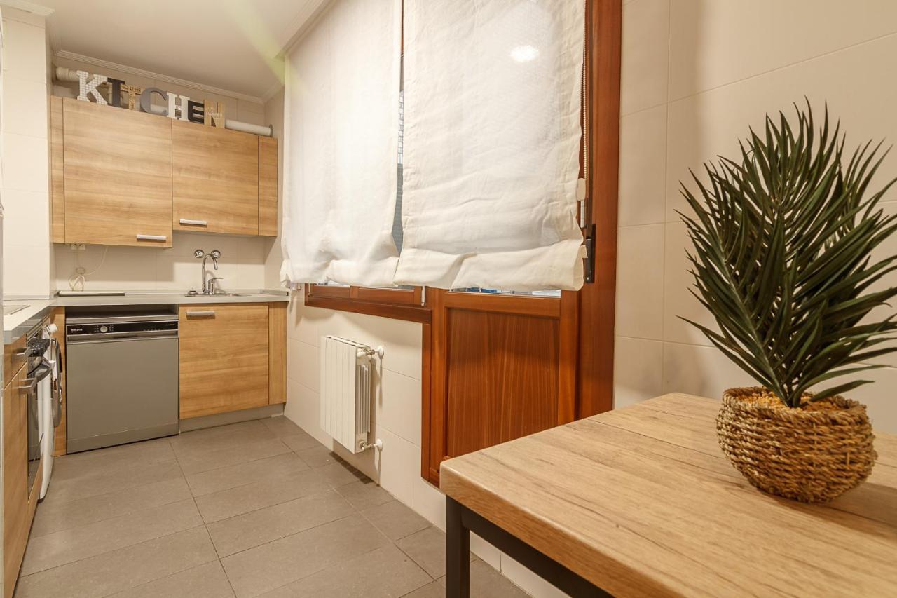 Olabeaga, Vivienda Turistica Urbana De Diseno Con Wifi Appartement Bilbao Buitenkant foto