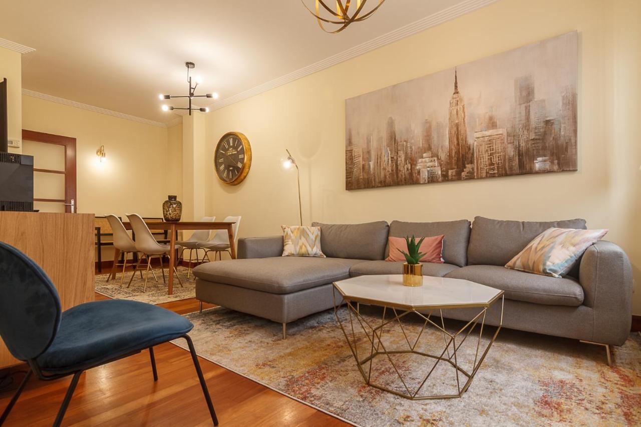 Olabeaga, Vivienda Turistica Urbana De Diseno Con Wifi Appartement Bilbao Buitenkant foto